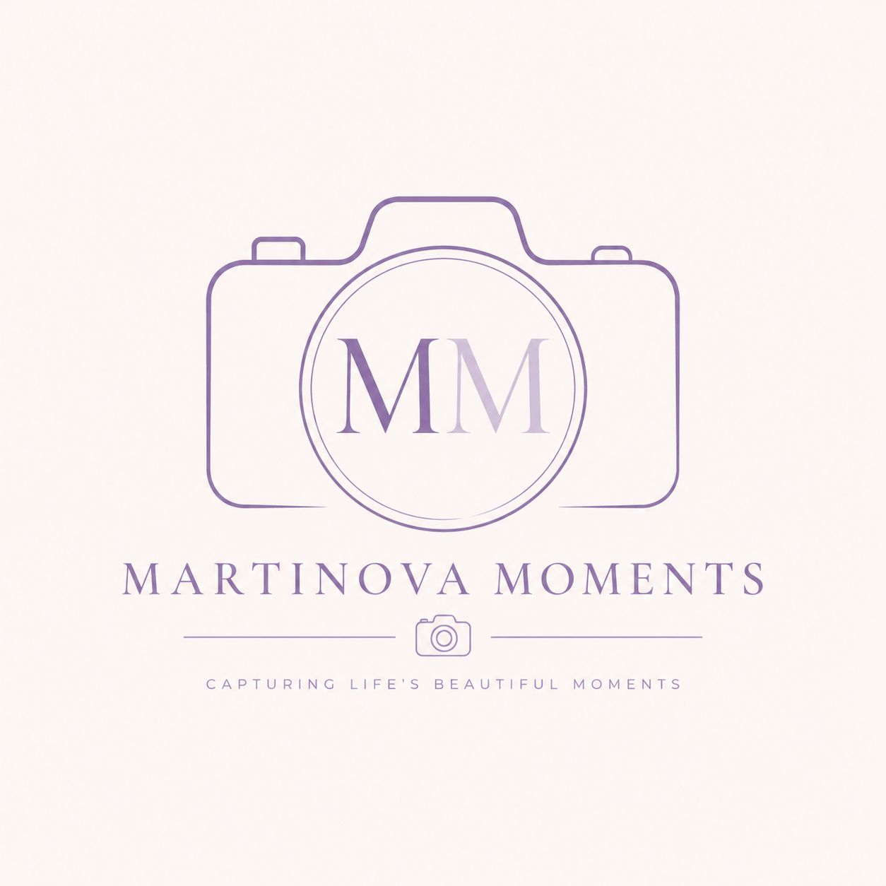 Martinova Moments Logo